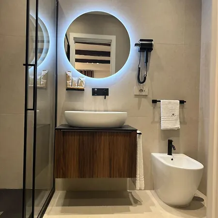 Aura Luxury Crotone